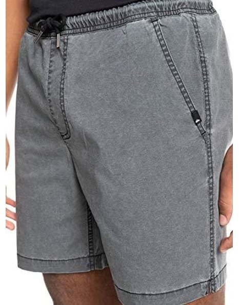 Quiksilver Men's Taxer 17" Casual Shorts