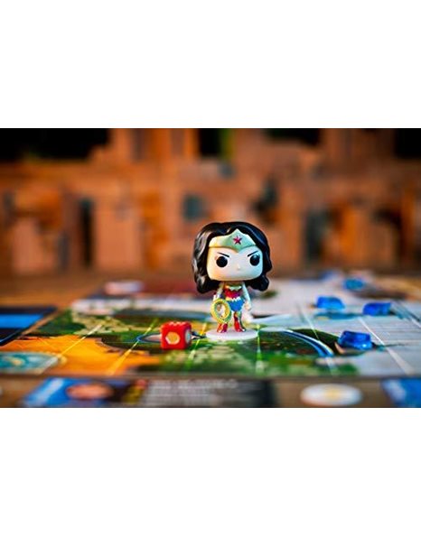 Funko Games Funko POP! Funkoverse: DC 102-Expandalone Strategy Board Game - DC Comics - Light Strategy Board Game for Children & Adults (Ages 10+) - 2-4 Players - Collectable Vinyl Figure - Gift Idea