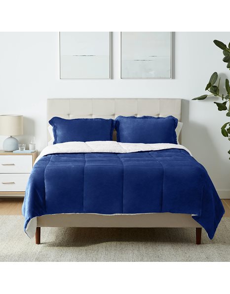Amazon Basics Ultra-Soft 3 Piece Micromink Sherpa Comforter Bed Set, Full or Queen, Navy Blue, Solid
